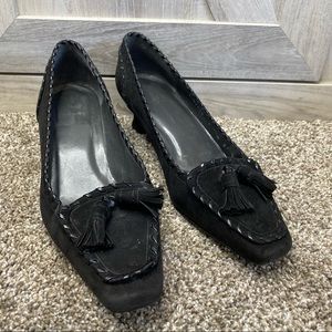 Stuart Weitzman Suede Leather Tassel Top Kitten Heel Pumps Black Size 7